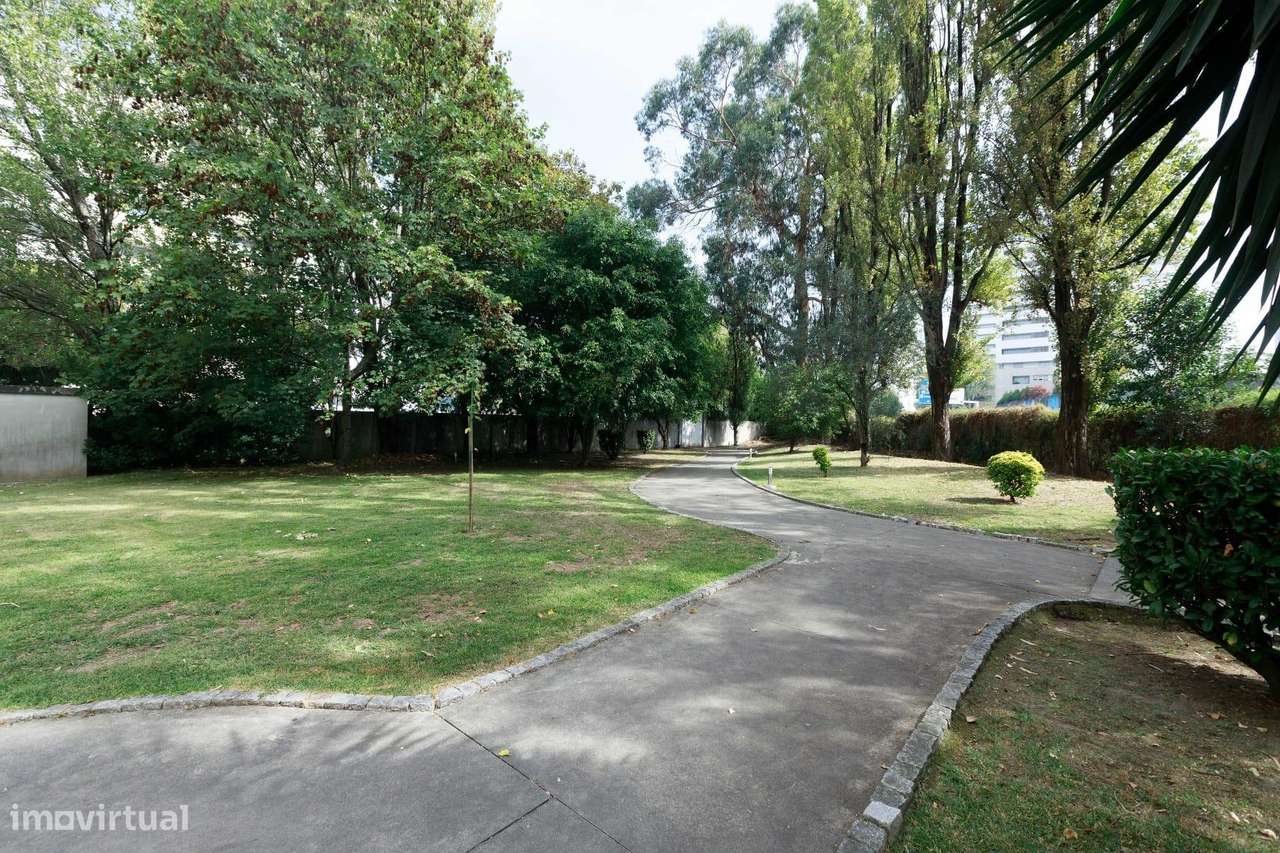 T3 Duplex no último andar | Ramalde, Porto-27