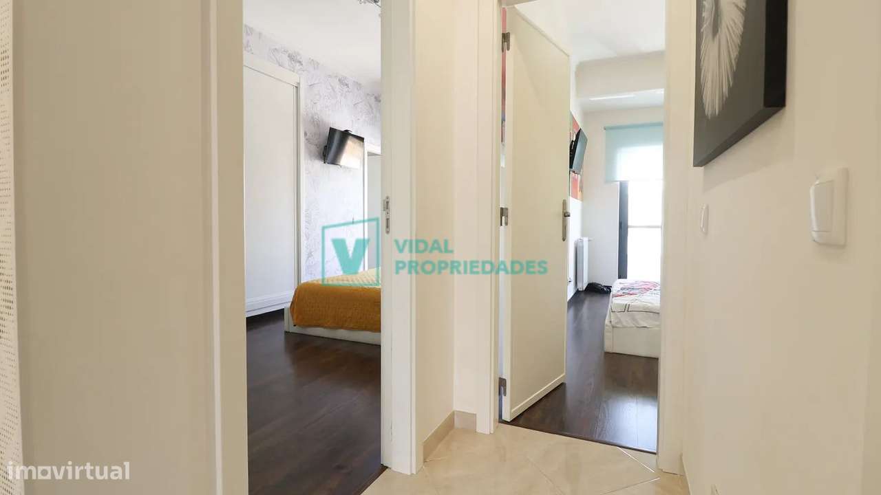 Apartamento T2 com garagem em box e piscina-40