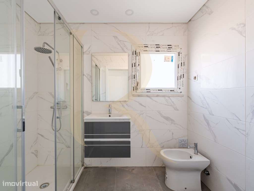 Apartamento T3 duplex com parqueamento e arrecadação em condomínio ...-19