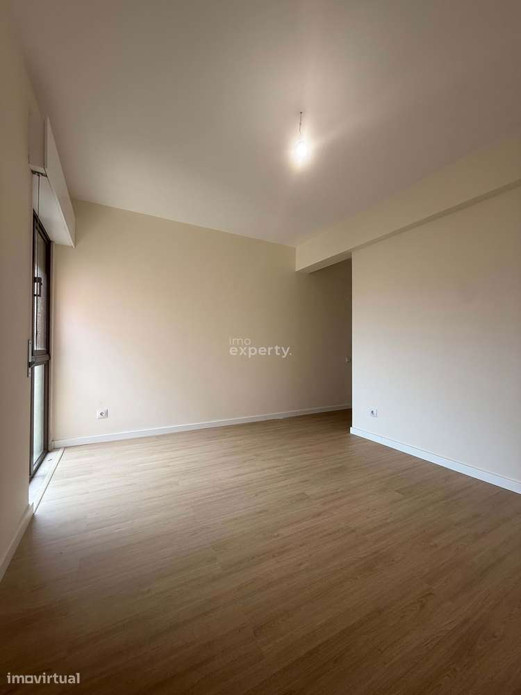 Apartamento T2 na Tapada das Mercês, Lisboa - Grande imagem: 4/19
