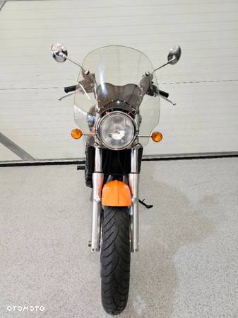 Triumph Thunderbird - 15