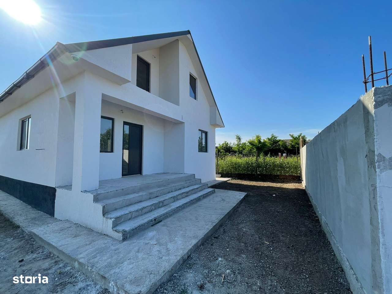 Casa cu teren 240 mp, Lumina - Imagine principală: 5/10