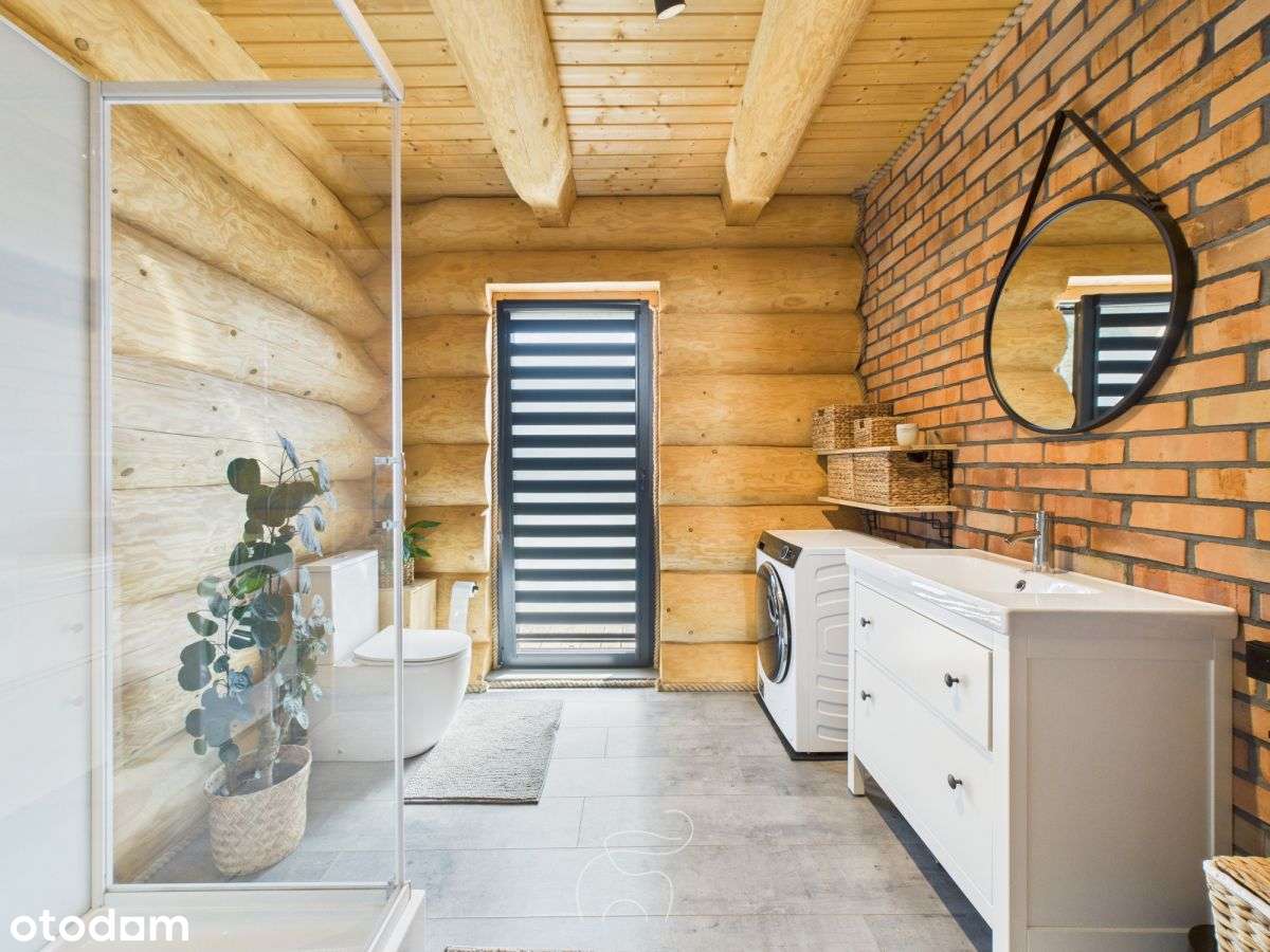 Dom z drewnianego bala-6