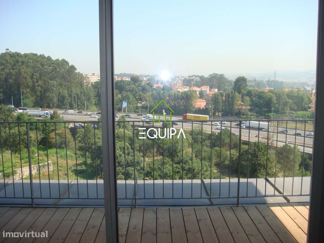 Apart. T-1, novo, no ultimo piso, com terraço e vistas para o Estádi-21