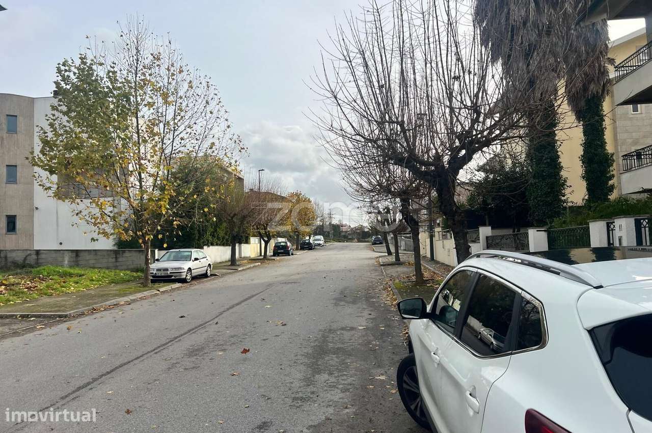 Terreno, 595 m², Mateus-2