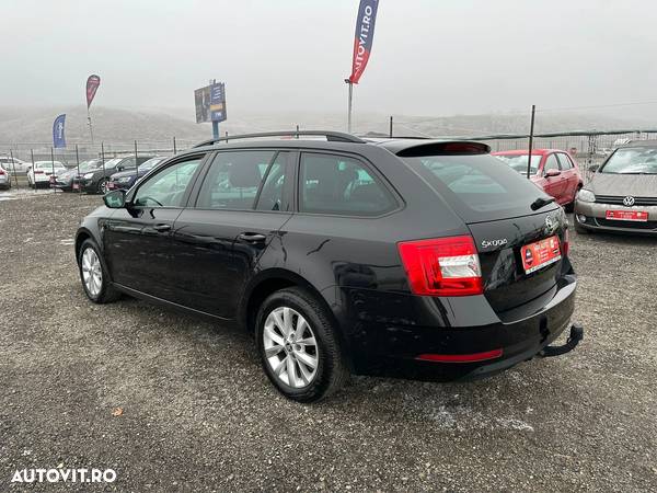 Skoda Octavia Combi Diesel 1.6 TDI Style - 13