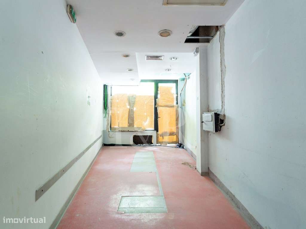 Loja para arrendamento perto da Estefânia e Marquês de Pombal, Lisboa - Grande imagem: 2/28