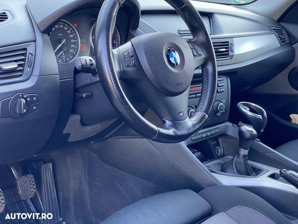 BMW X1 xDrive20d - 13
