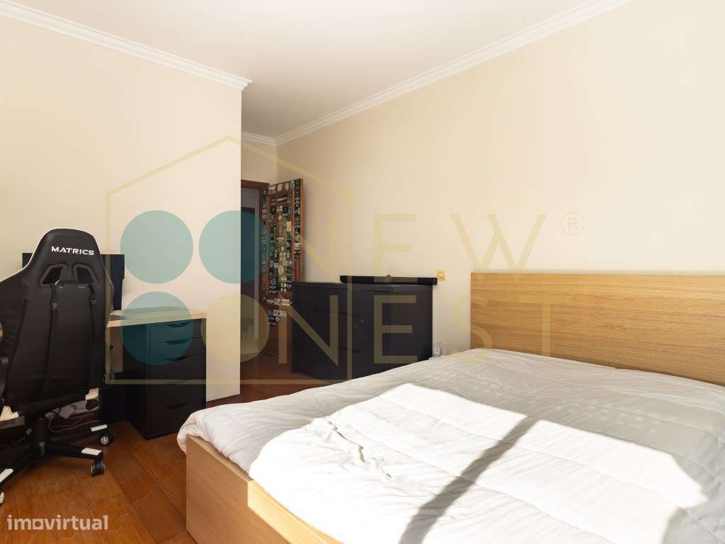 Apartamento T3 no Vale do Cobro com 128m²-25