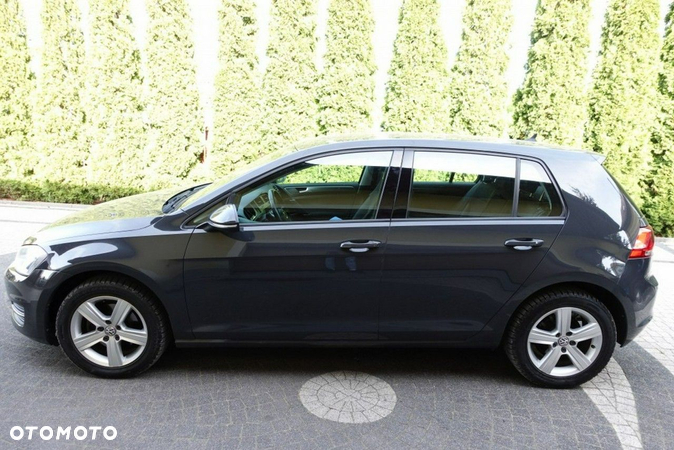 Volkswagen Golf - 3