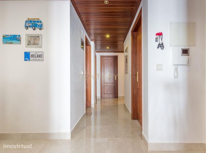 Apartamento T3 em Excelente Localização na Quinta do Conde-6
