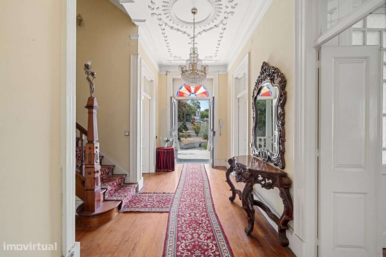 Palacete no Funchal | EXCELENTE INVESTIMENTO - Grande imagem: 2/57