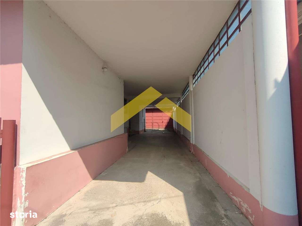 Casa de vanzare zona Aradul Nou - Imagine principală: 2/15