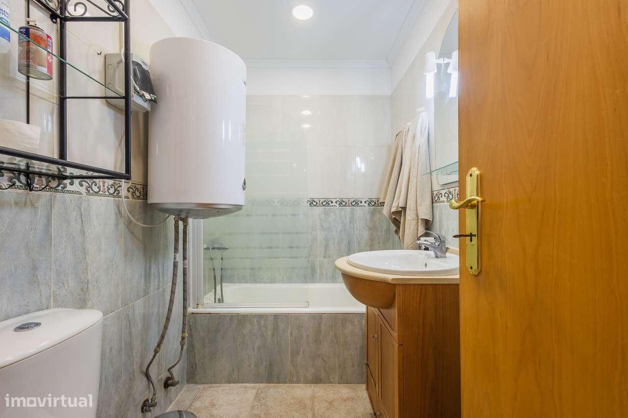 Apartamento T2 Próximo da Estação da CP Agualva - Cacém-4