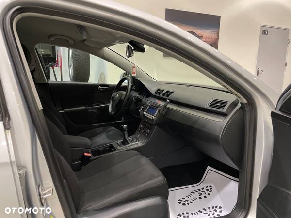 Volkswagen Passat 1.4 TSI Comfortline - 16