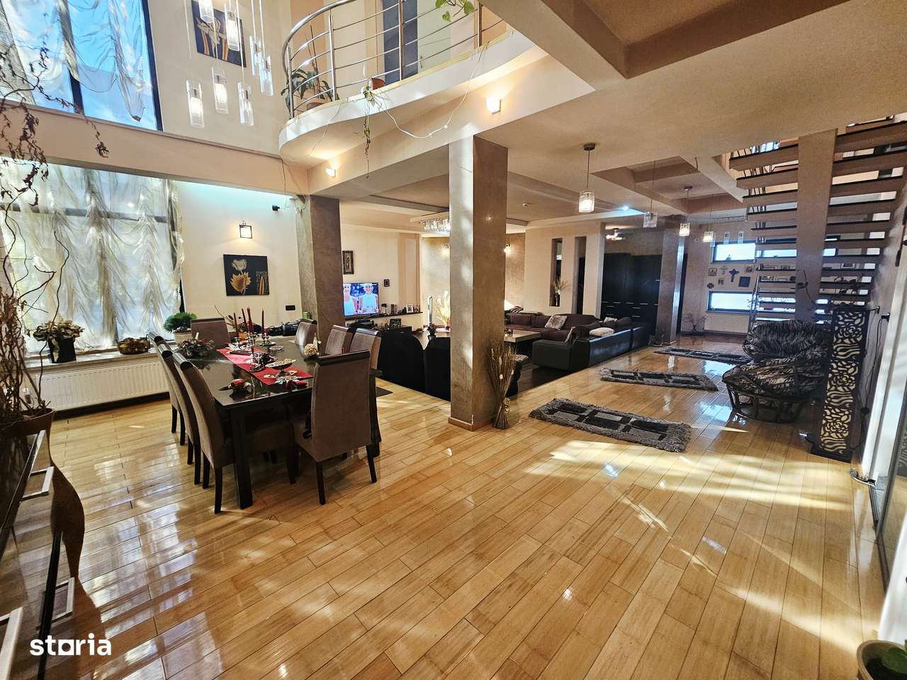 Casă deosebită – 2 unități locative, 6 dormitoare, zona Albert - Imagine principală: 4/20