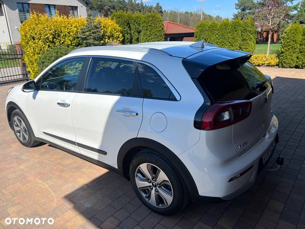 Kia Niro 1.6 GDI 2WD Vision - 17