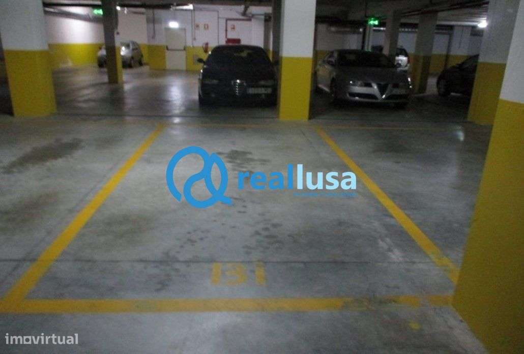 Apartamento T4 c/ garagem Oliveira do Douro Vila Nova de Gaia-19