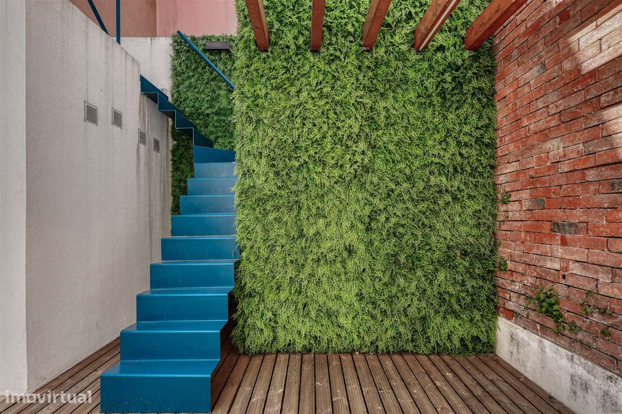 Apartamento T2 renovado, às portas de Alfama, Lisboa.-12
