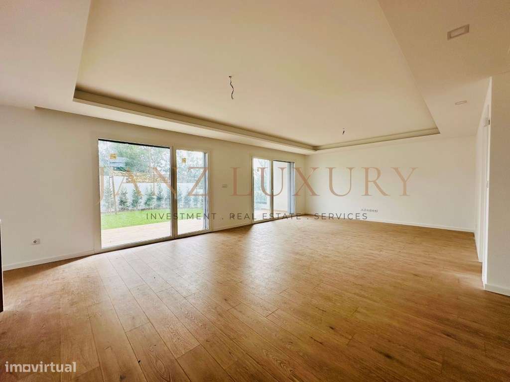 Moradia T4 com Piscina e 300m² Jardim em Manique | Cascais | Garage...-6