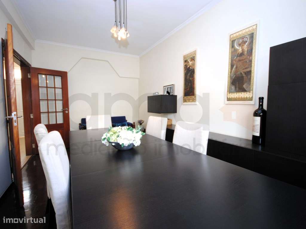 **Oportunidade Única: Moradia T6 à Venda!**-18