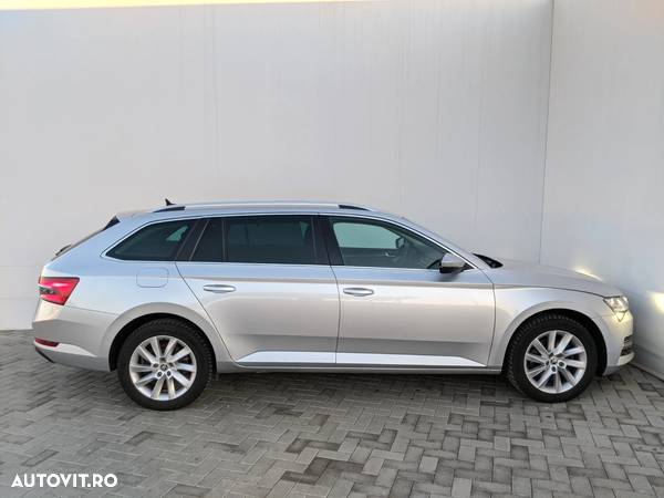 Skoda Superb Combi 2.0 TDI 4X4 DSG Style - 6