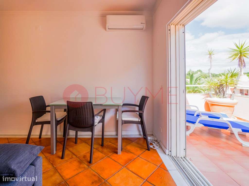 Apartamento T0+1 com terraço privativo em condomínio com piscina em... - Grande imagem: 5/17