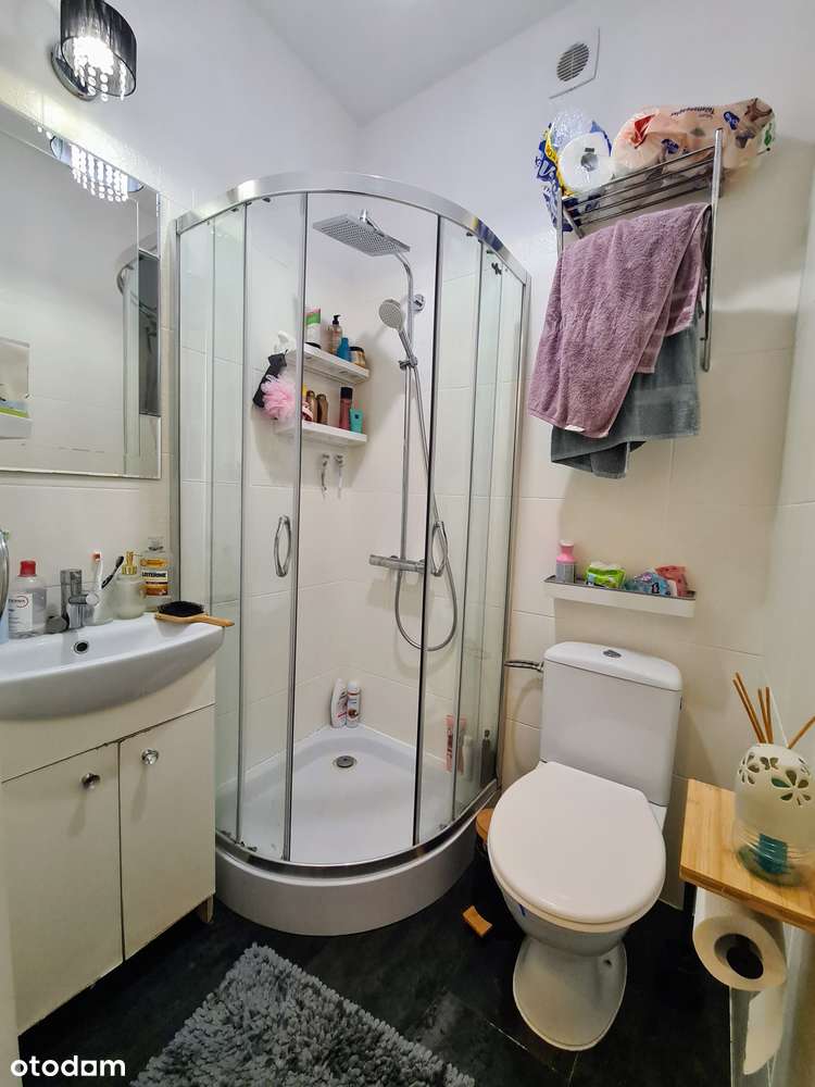 Okazja! Cicha i jasna kawalerka z balkonem!-9