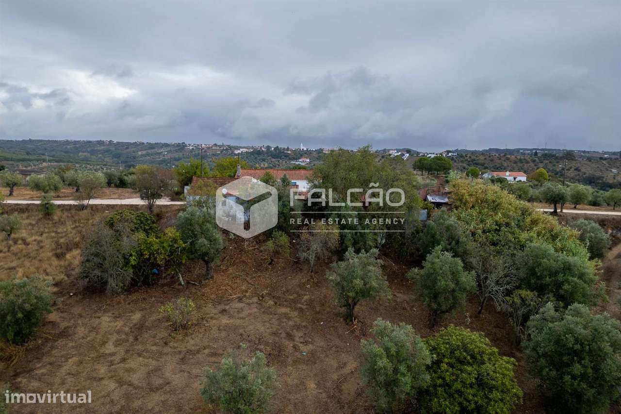 Moradia para Restaurar T2+2 Venda em Casével e Vaqueiros,Santarém-12