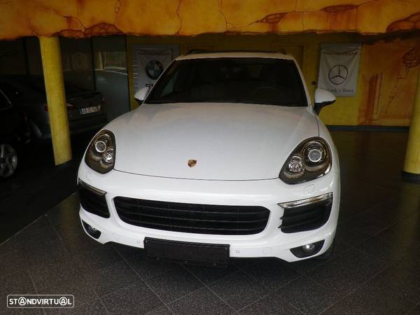 Porsche Cayenne Platinum Edition - 2