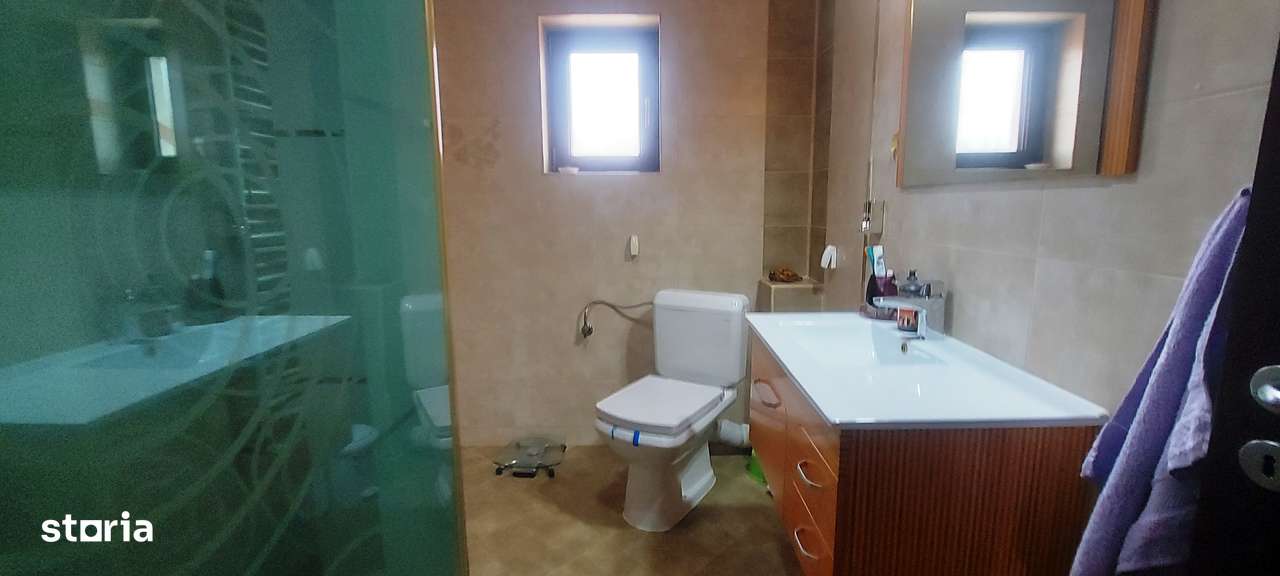 Titan-Industriilor, P+1 si anexe, utilitate mixta,comision 0%.-11