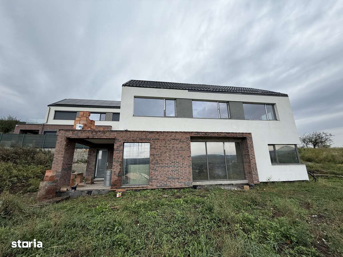 Casă individuală Baciu cu panorama - langa SunGarden Resort-0