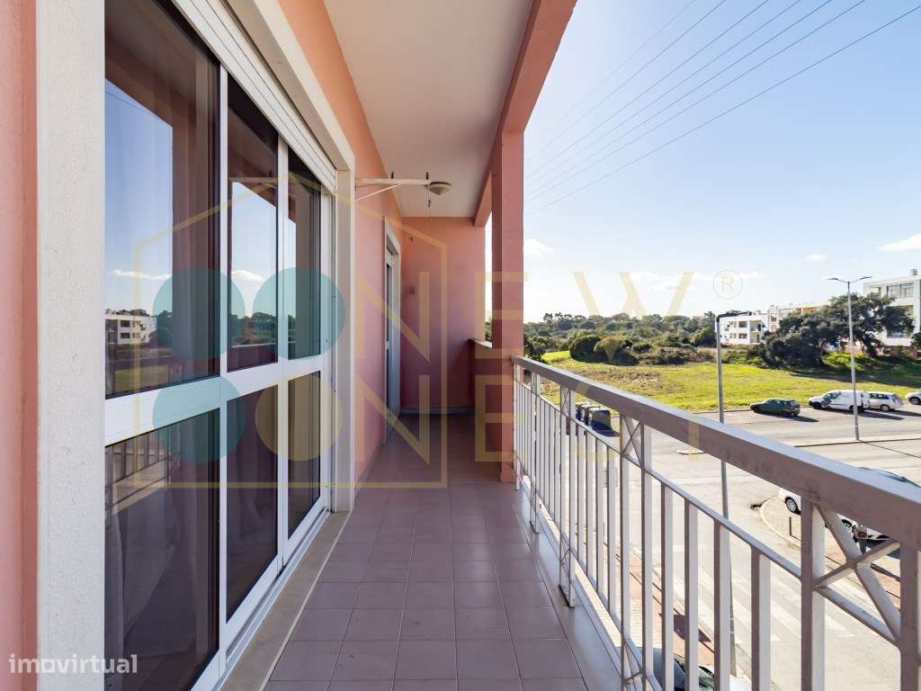 Apartamento T3 no Vale do Cobro com 128m²-35