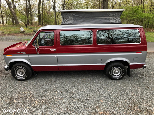 Ford Econoline - 12