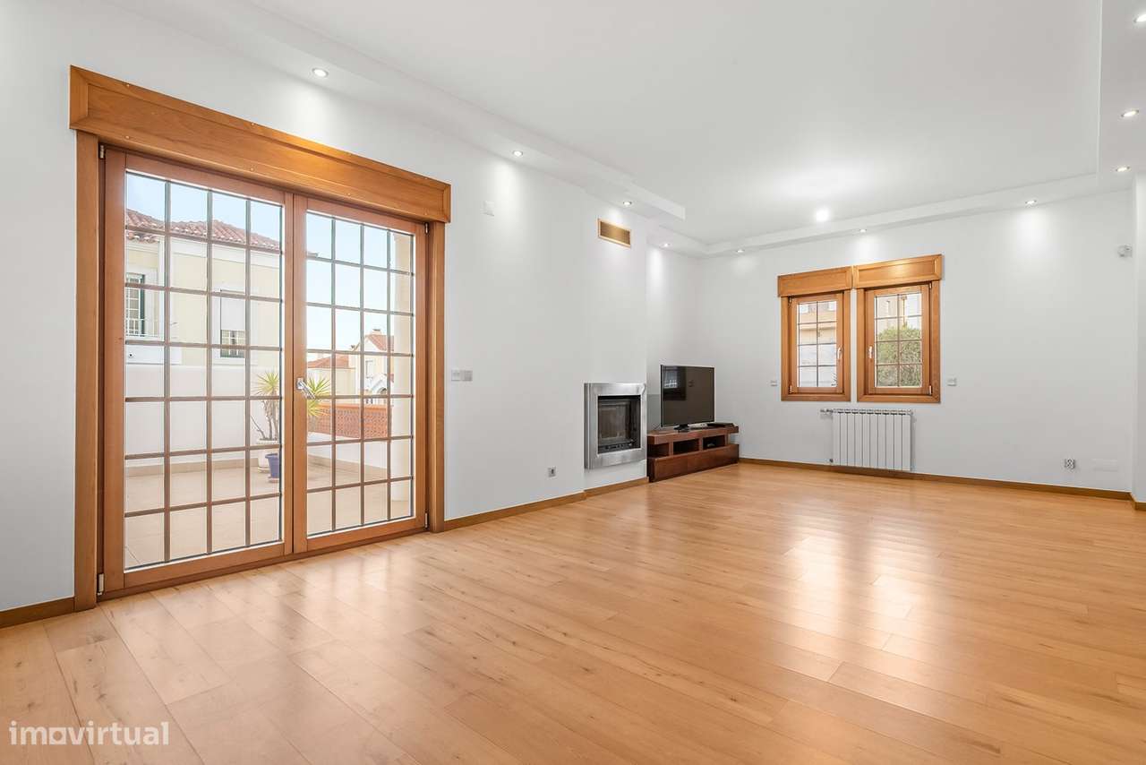 Moradia T4+1  Charneca da Caparica - Grande imagem: 5/18