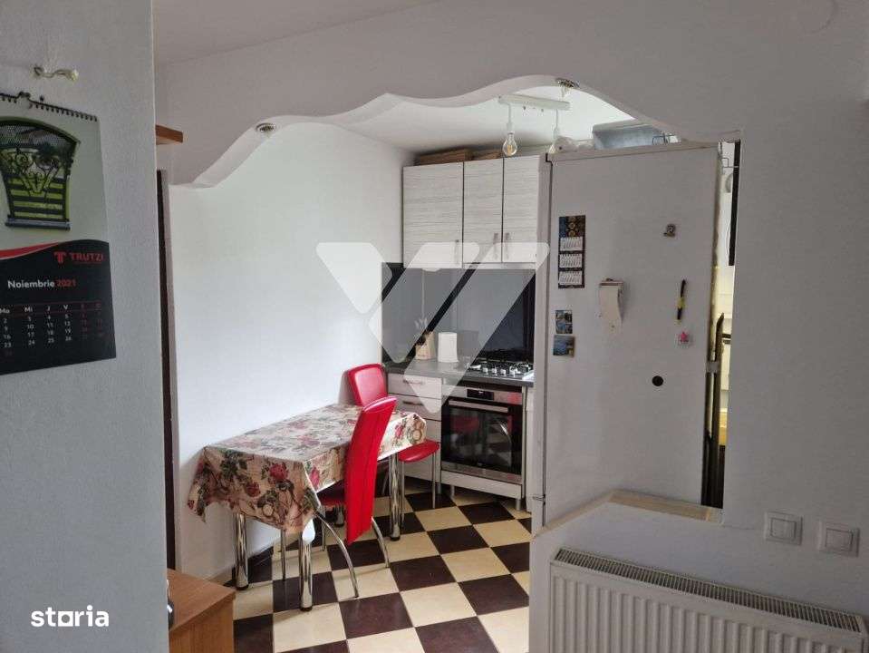 Apartament 3 camere decomandat mobilat etaj 2 Cisnadie Sibiu - Imagine principală: 5/8