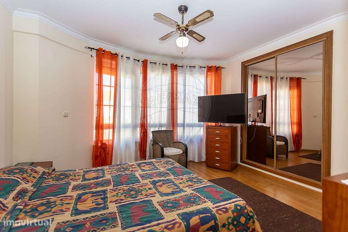 Moradia T4 para venda-19