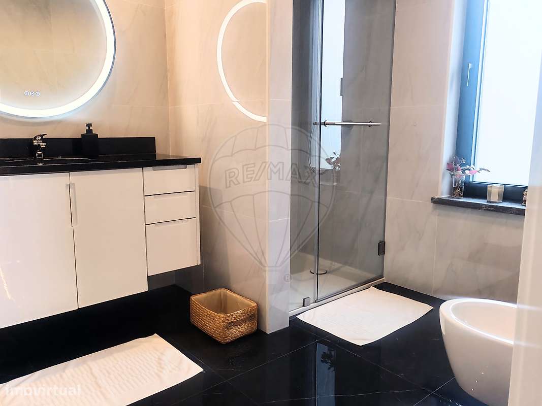 Moradia T4 para venda-16