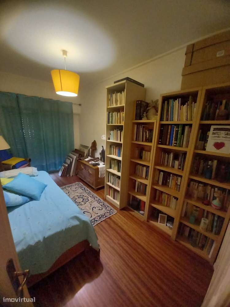 T3+1 | 110m2 | Av. 25 de Abril, Cacilhas | Com vista de Rio-10