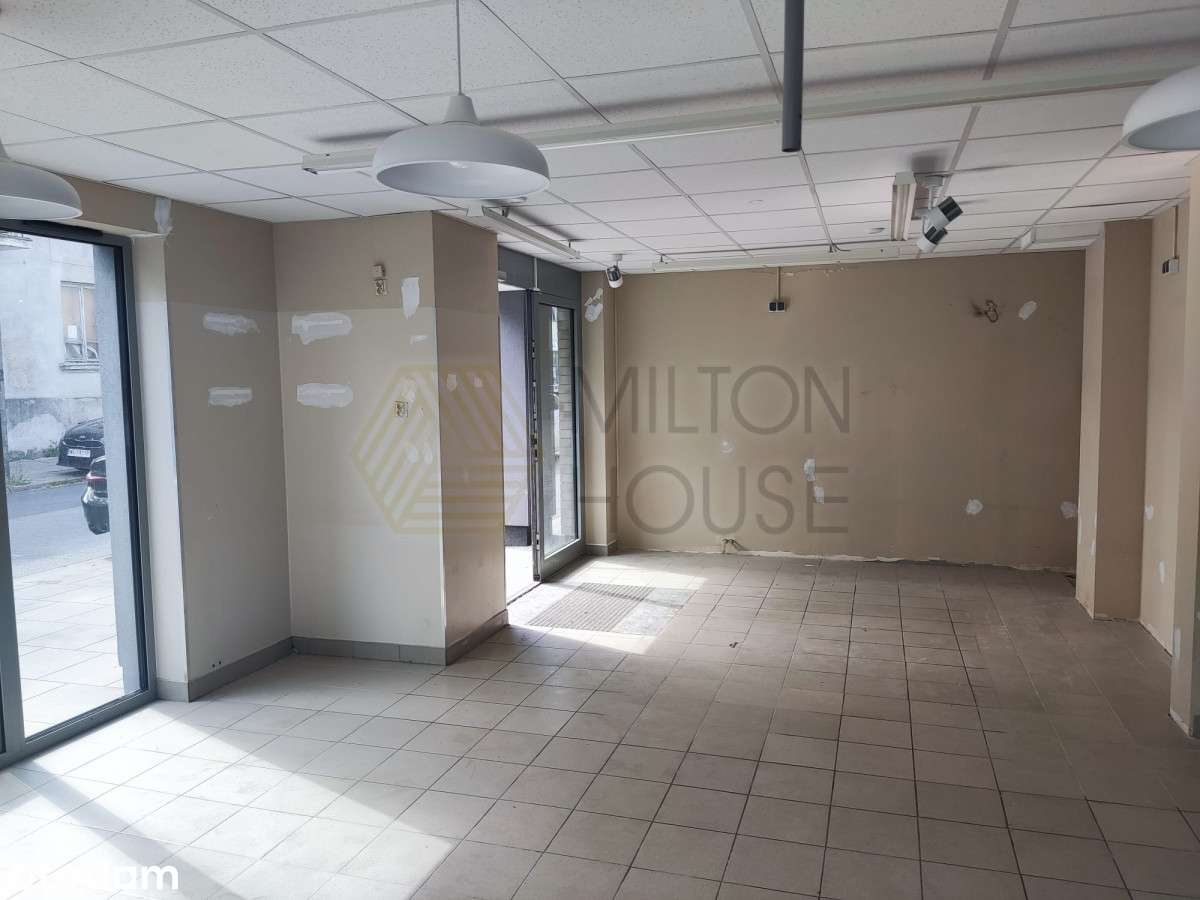 ⭐⭐⭐ Narożny lokal z witrynami od ulicy ⭐⭐⭐-4