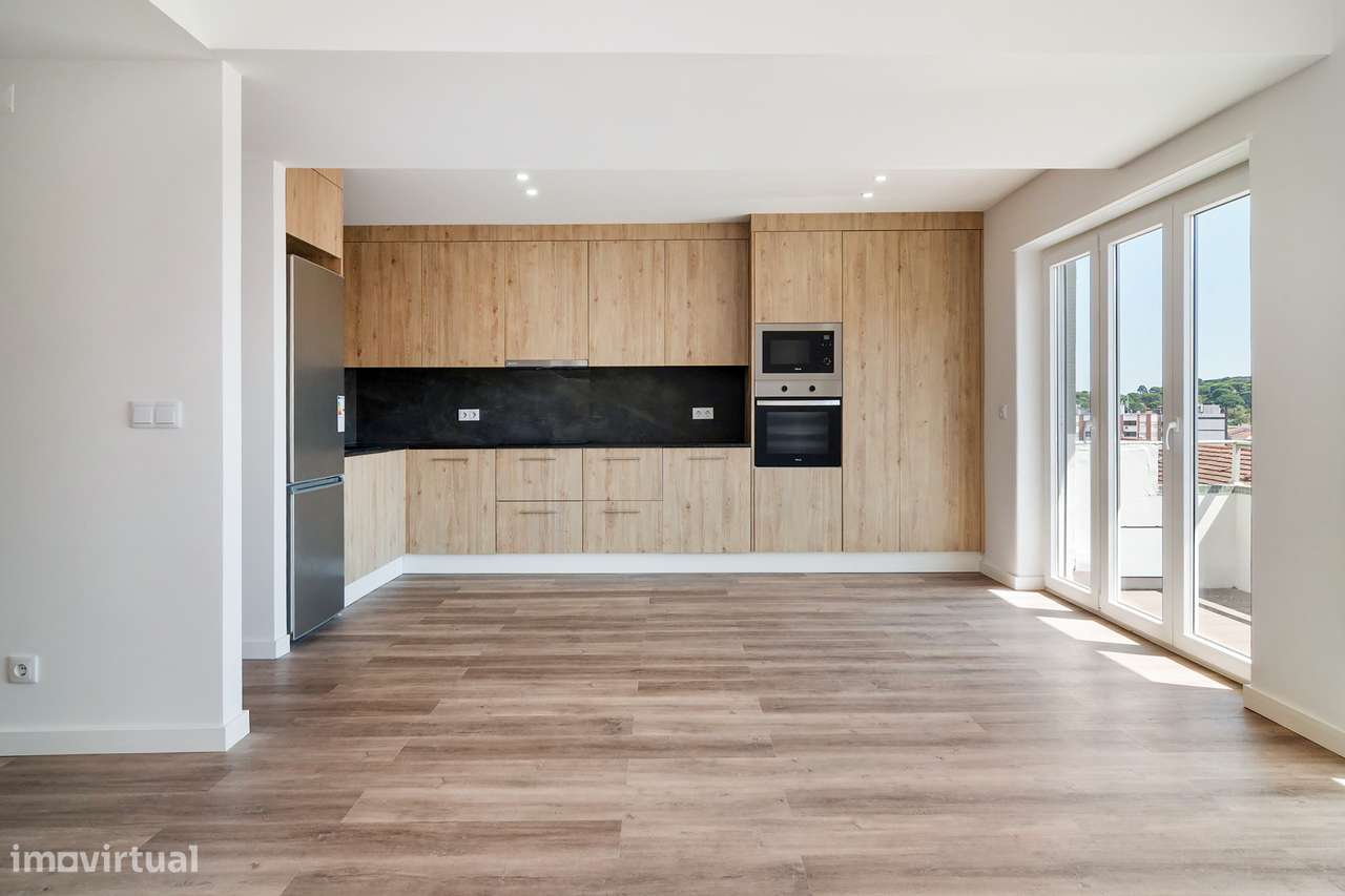 Apartamento – Almada, Cova da Piedade, Pragal e Cacilhas - Mais