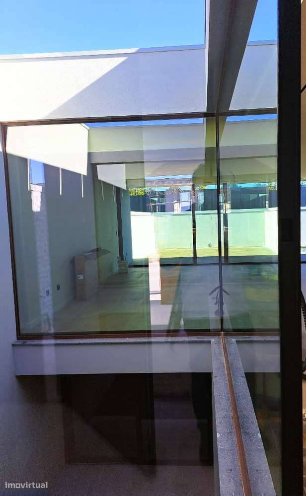 Moradias T3+1 Exclusivas – Inovação, Conforto e Design Moderno-6