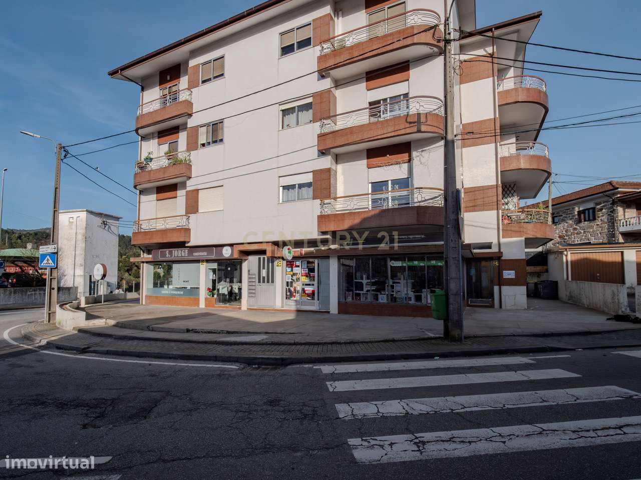 Excelente apartamento T3 na zona mais procurada de São Pedro da Cova-29