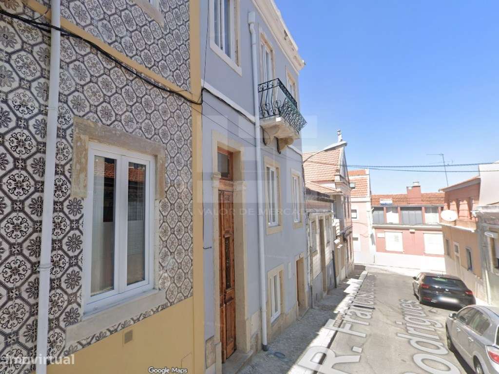 Prédio para construção em Campolide-4