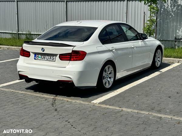 BMW Seria 3 328i - 6