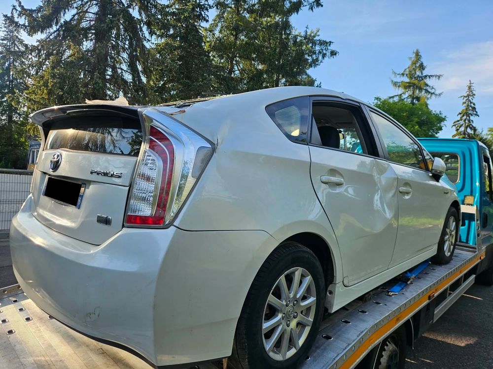 Toyota Prius III (2009-2015) (Hybrid) Executive 2013