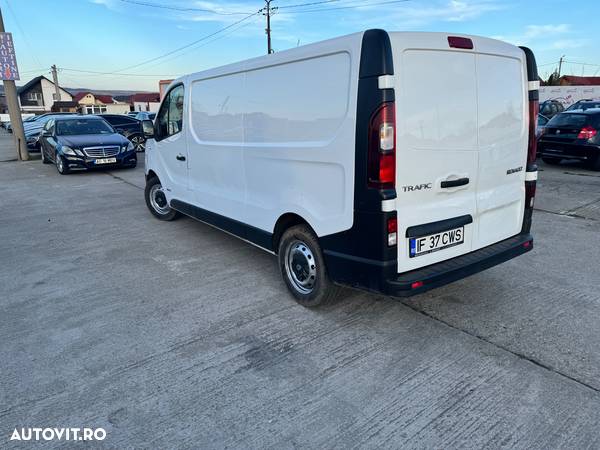 Renault TRAFIC - 4