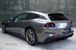 Ferrari GTC4 Lusso - 4