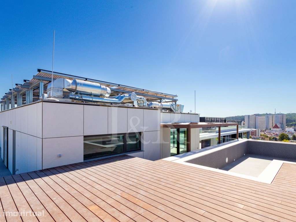 Penthouse T4 com piscina privada na Praça de Espanha - Grande imagem: 2/96