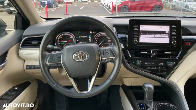 Toyota Camry 2.5 Hybrid Dynamic - 9